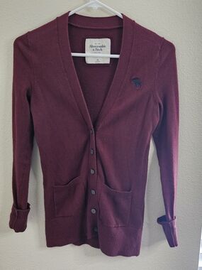 Abercrombie & Fitch Women's Burgundy V-Neck Cardigan Sweater